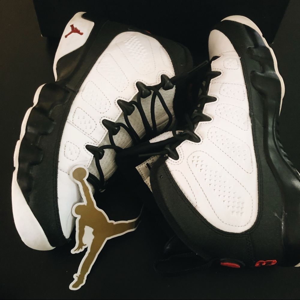 Air Jordan 9 Retro Sneakers